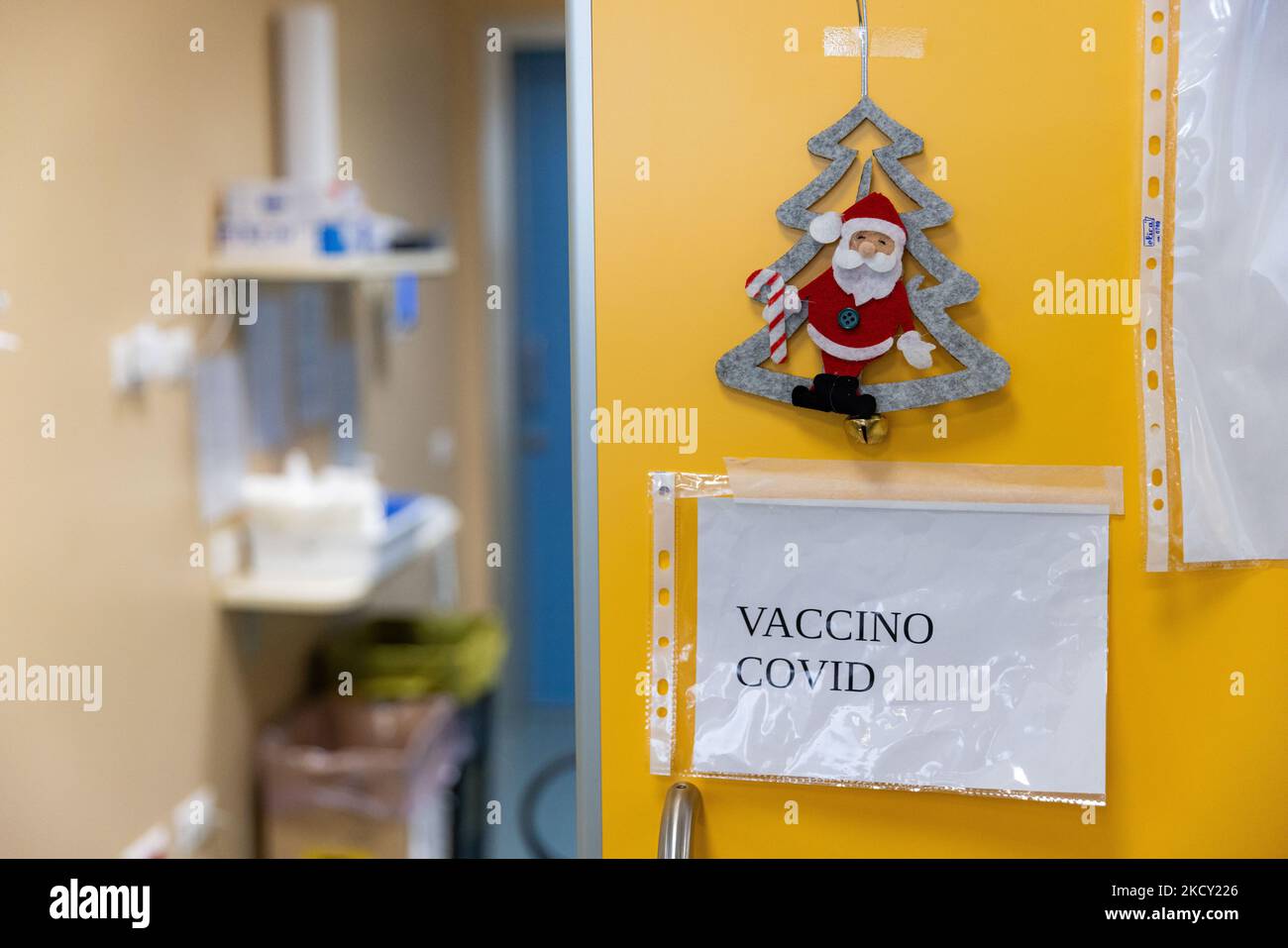 A child receives a dose of COVID-19 Pfizer-BioNTech Comirnaty vaccine at San Gerardo Hospital during the opening day of vaccinations for children aged 5-11 years old on December 16, 2021 in Monza, Italy. (Photo by Alessandro Bremec/NurPhoto) Stock Photo