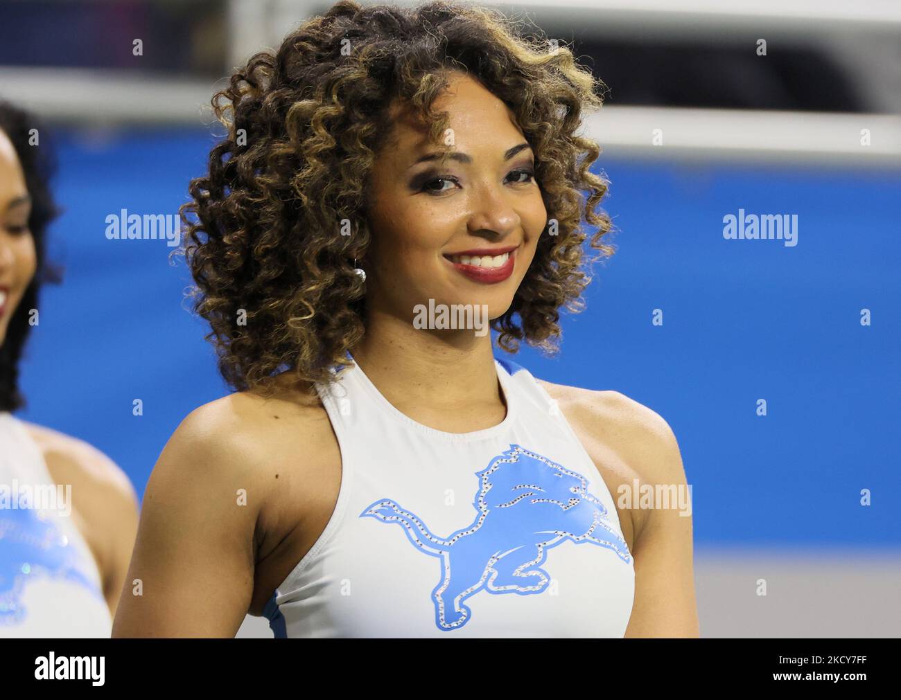 Detroit Lions cheerleaders perform on the sidelines during an NFL football game between the Detroit Lions and the Arizona Cardinals in Detroit, Michigan USA, on Sunday, December 19, 2021. (Photo by Amy Lemus/NurPhoto) Stock Photo