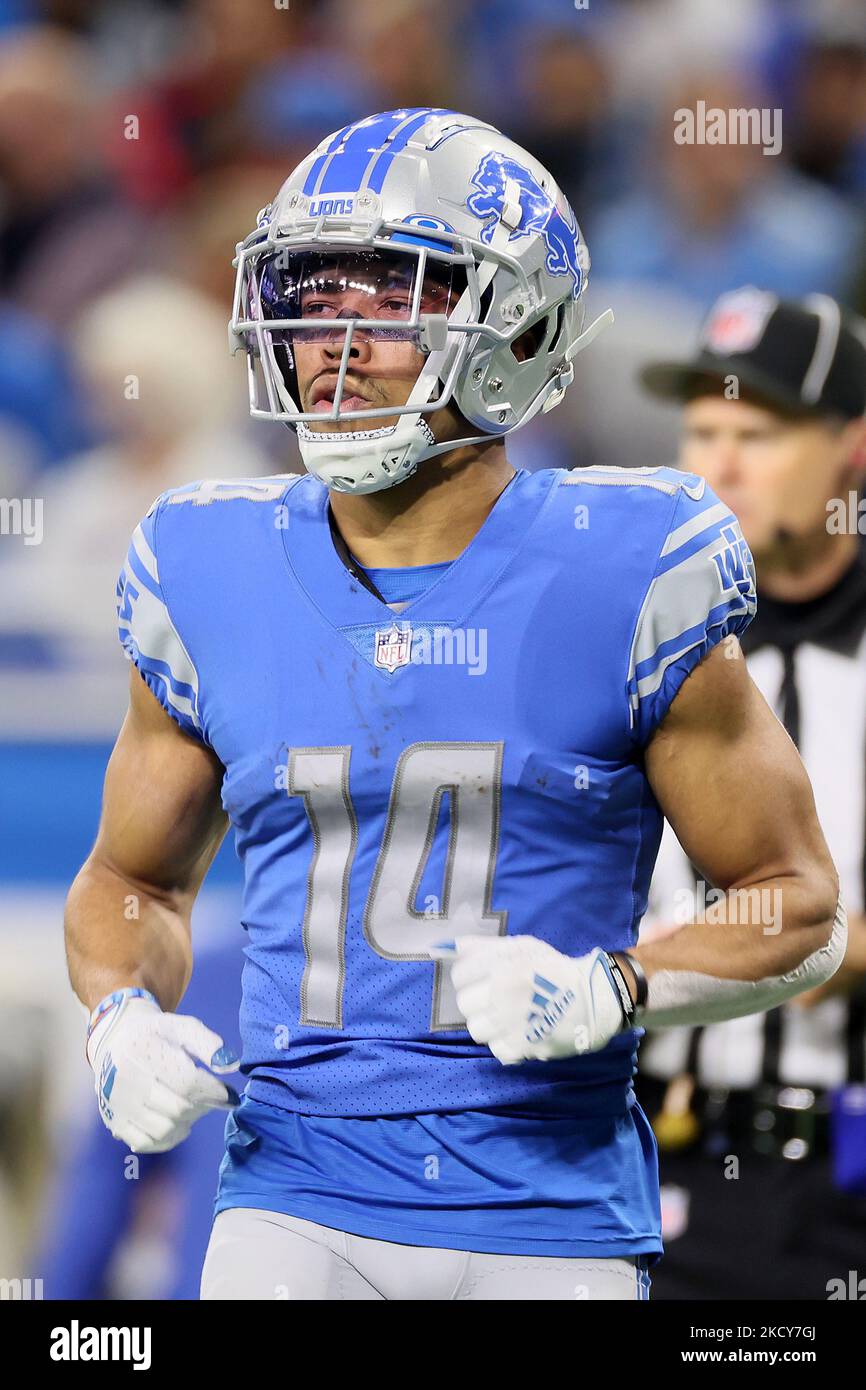 Detroit Lions wide receiver Amon-Ra St. Brown (14) runs onto the field during an NFL football game between the Detroit Lions and the Arizona Cardinals in Detroit, Michigan USA, on Sunday, December 19, 2021. (Photo by Amy Lemus/NurPhoto) Stock Photo