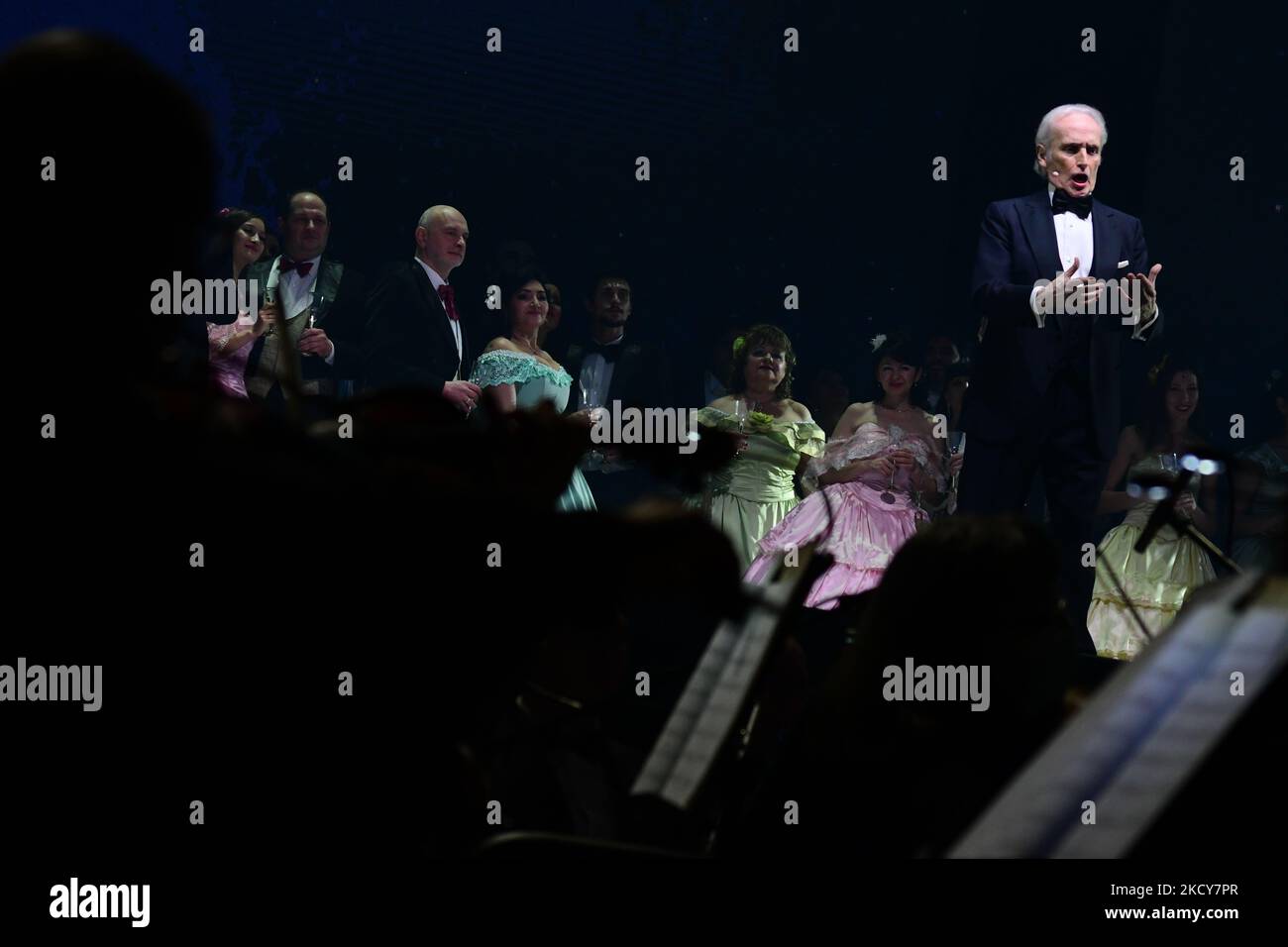 Tenor Jose Carreras performs during the Opera D'amore concert at Arena Armeec Hall on December 19, 2021 in Sofia, Bulgaria. (Photo by Georgi Paleykov/NurPhoto) Stock Photo