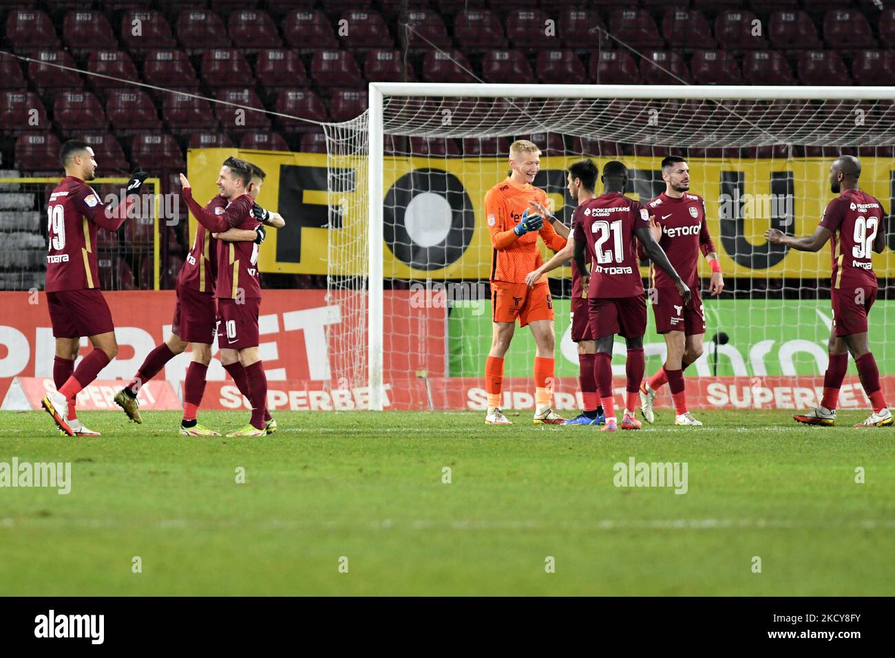 Players of CFR Cluj celebrating goal scoring during the game against FC  Arges, disputed on Dr Constantin Radulescu Stadium, Cluj-Napoca, 19  December 2021 (Photo by Flaviu Buboi/NurPhoto Stock Photo - Alamy