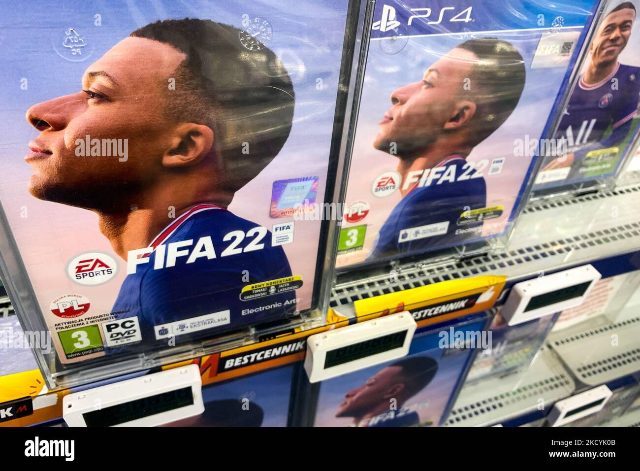 Fifa video game 2021 hi-res stock photography and images - Alamy