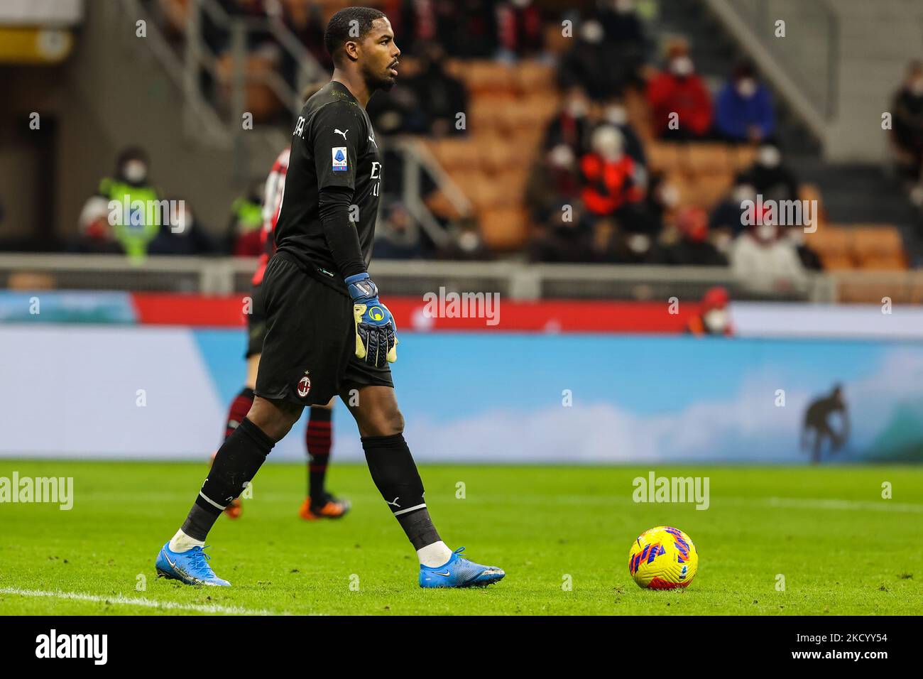 Mike Maignan of AC Milan in action during the Serie A 2021/22 football ...