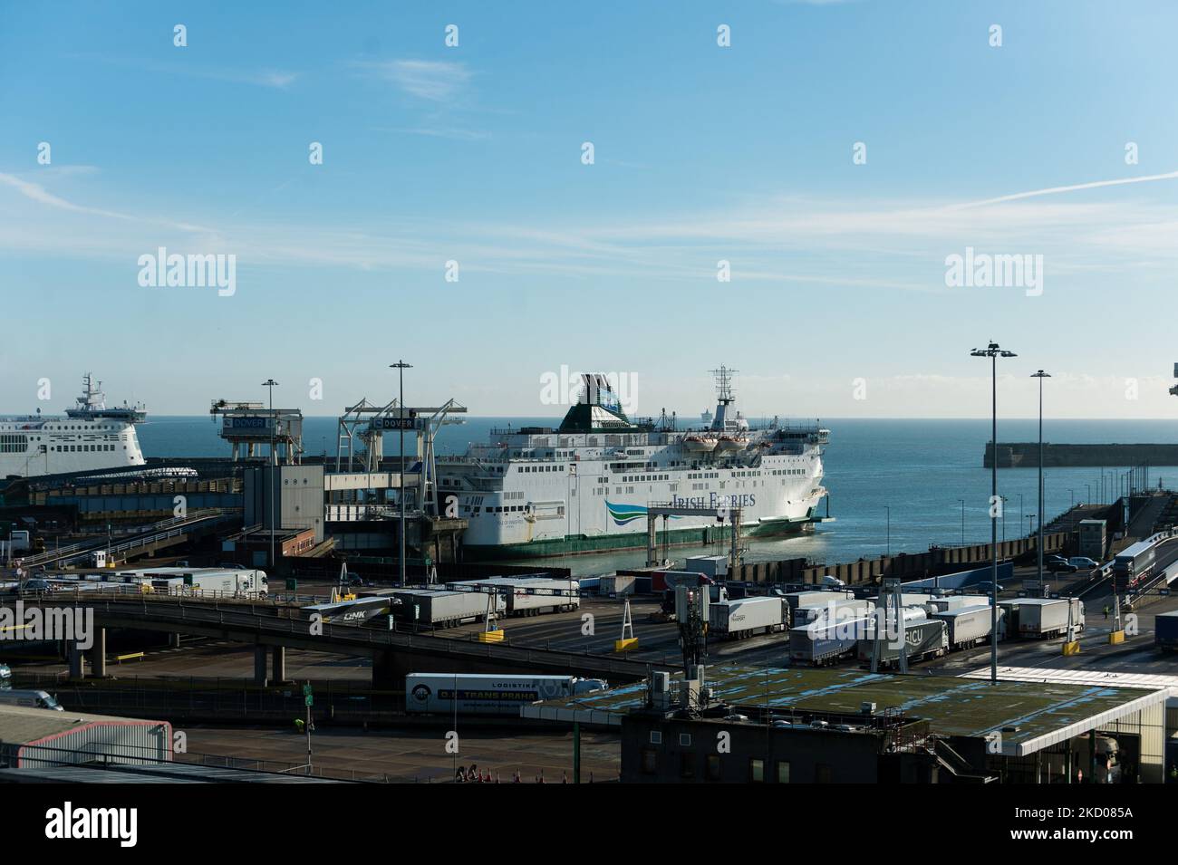 Port of Dover in Dover, Britain, 12 January 2022. Freight traffic can now be held on the A20 following the implementation of the new 'Dover Tap' system, a temporary traffic management system which ensure that traffic in the town centre flows. (Photo by Maciek Musialek/NurPhoto) Stock Photo