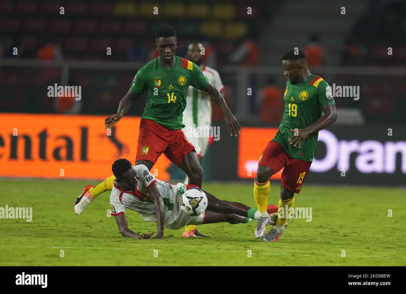 Gustavo Sangaré of Burkina Faso and Collins Fai of Cameroon during Cameroon against Burkina Faso, African Cup of Nations, at Paul Biya Stadium on January 9, 2022. (Photo by Ulrik Pedersen/NurPhoto) Stock Photo