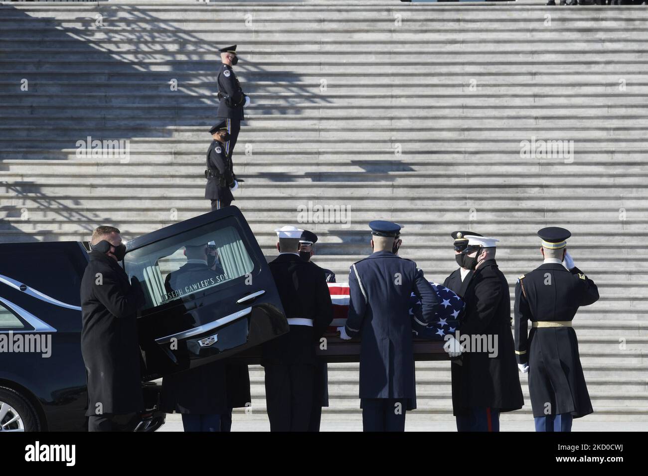 The casket of the Former Senator Harry Reid arrives to US Capitol before lying in state ceremony, today on January 12, 2022 at East Front Plaza/Capitol Hill in Washington DC, USA. (Photo by Lenin Nolly/NurPhoto) Stock Photo