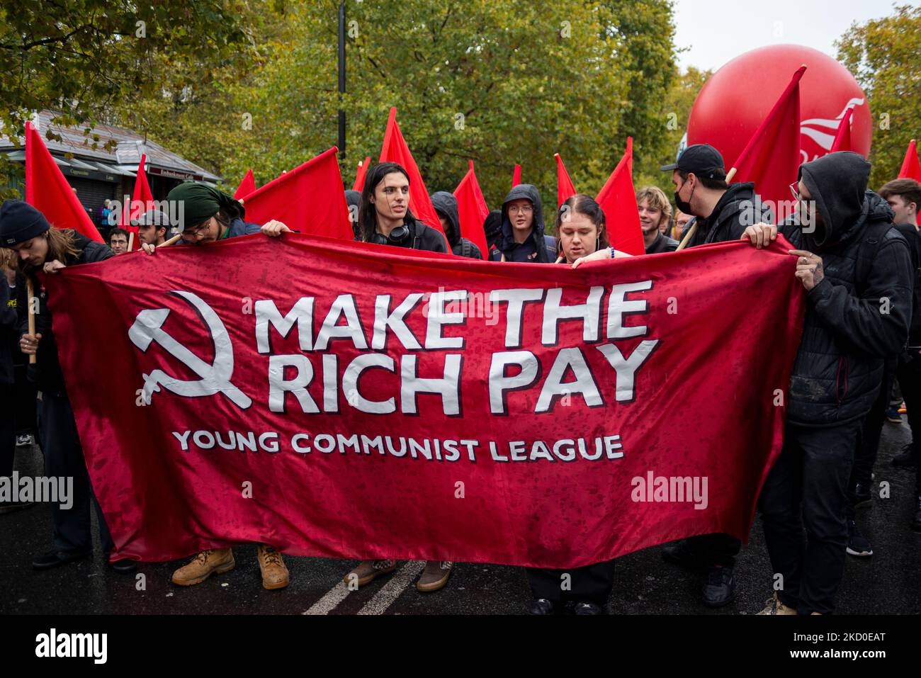Westminster, London, UK. 5th Nov, 2022. Protesters are demonstrating in London asking for a general election to take place in the UK following the repeated change of Conservative party leadership and therefore Prime Ministers. They regard the Prime Minister as being unelected. Other themes include the cost of living crisis, low wages, fuel poverty and nationalisation. Young Communist League banner Stock Photo