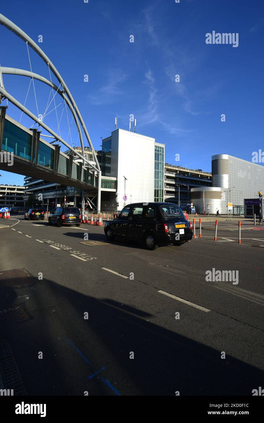 Terminal car park london heathrow hires stock photography and images