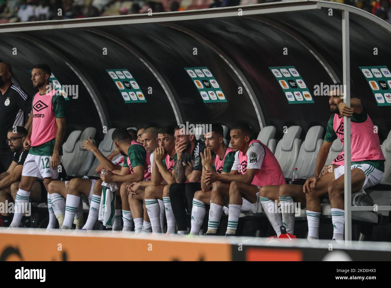 Algeria's reserve bench sad during the Group E Africa Cup of Nations (CAN) 2021 football match between Algeria and Equatorial Guinea at Stade de Japoma in Douala on January 16, 2022. (Photo by Ayman Aref/NurPhoto) Stock Photo