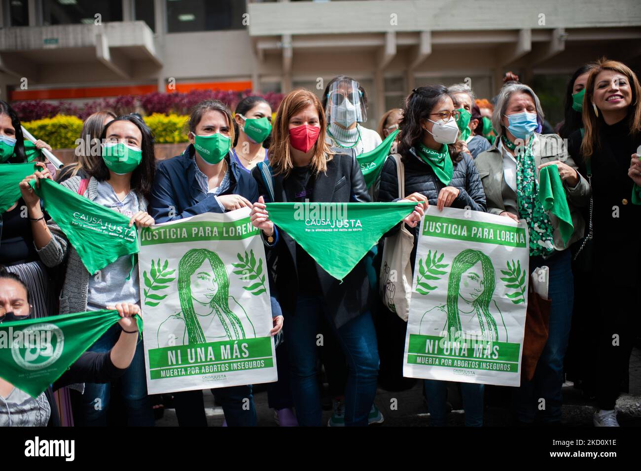 Women demonstrate in support of the decriminalization of Abortions outside the Colombian Constitutional Court house in Bogota, Colombia on January 20, 2022 (Photo by Sebastian Barros/NurPhoto) Stock Photo