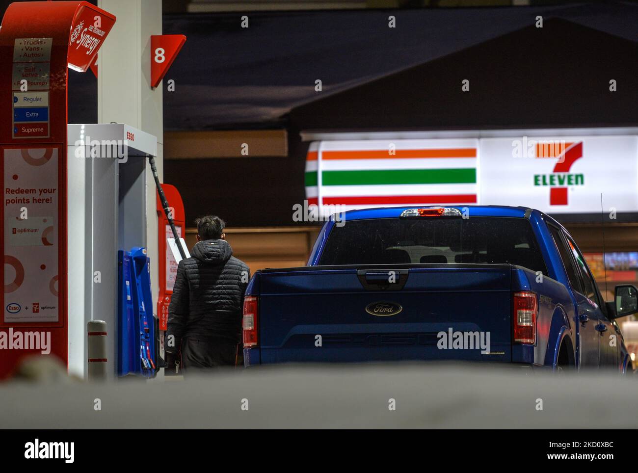 Esso man logo hires stock photography and images Alamy