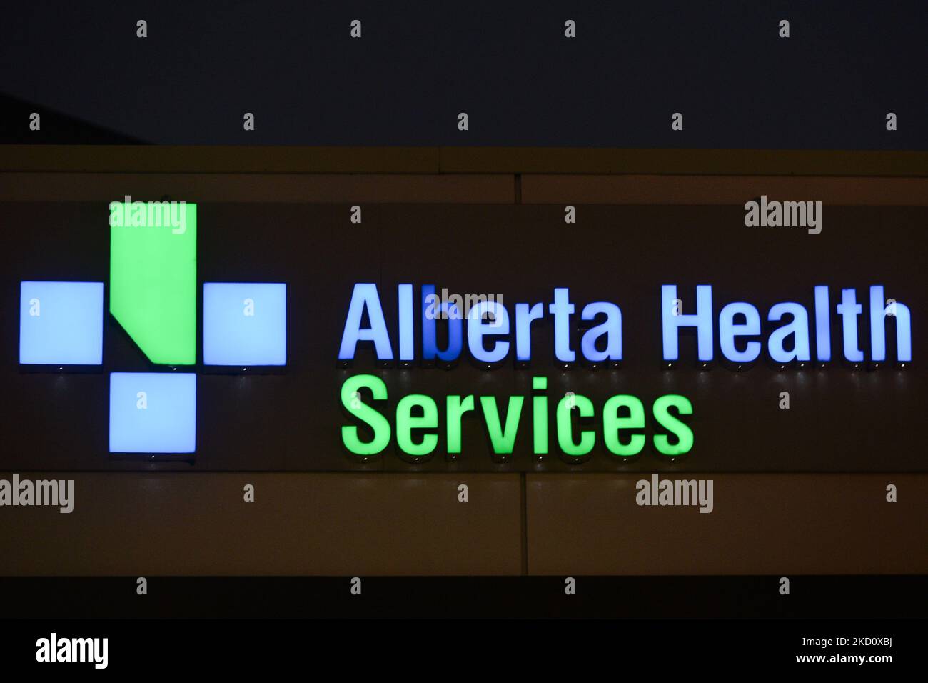 Alberta Health Services logo and office in South Edmonton. On Thursday, January 20, 2021, in Edmonton, Alberta, Canada. (Photo by Artur Widak/NurPhoto) Stock Photo