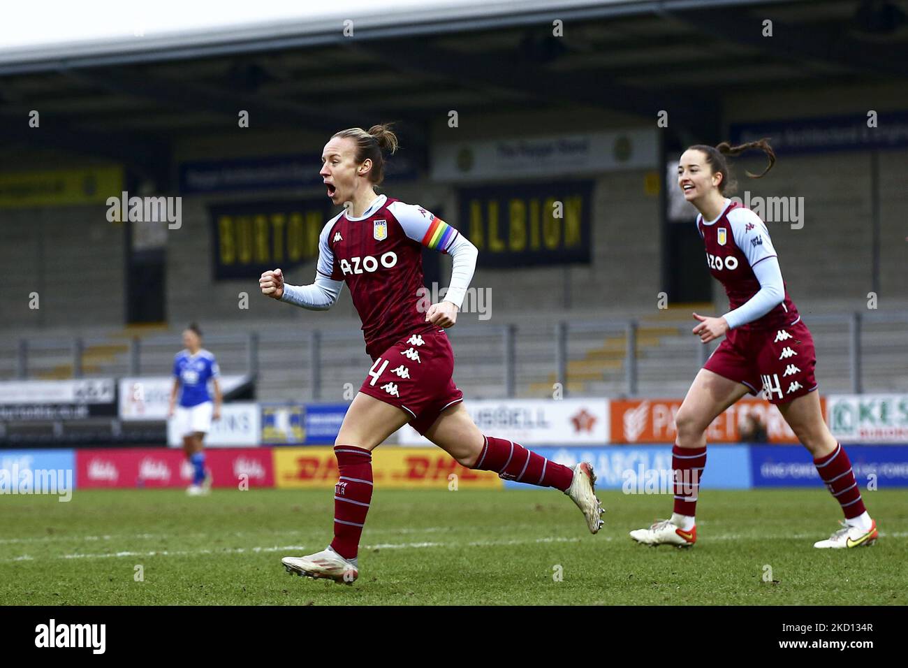 Remi Allen Aston villa women celebrate hi-res stock photography and images - Alamy