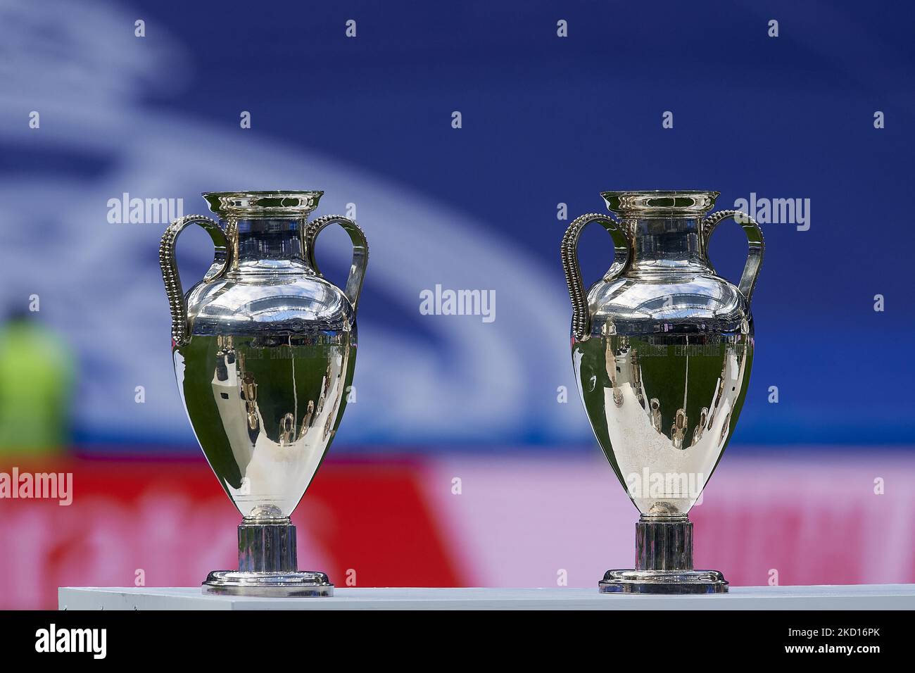 Champions league trophy hi-res stock photography and images - Alamy