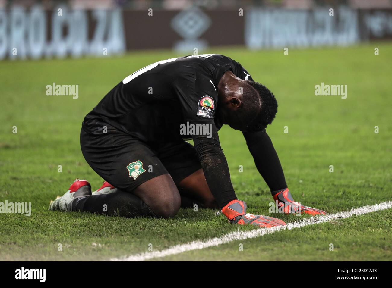 (23) Badra SangarÃ© â€(GK) of CÃ´te d'Ivoire team during penalty shots at the Africa Cup of Nations Cameron 2021 round of 16 football match between CÃ´te d'Ivoire and Egypt at Stade de Japoma in Douala on January 26, 2022. (Photo by Ayman Aref/NurPhoto) Stock Photo