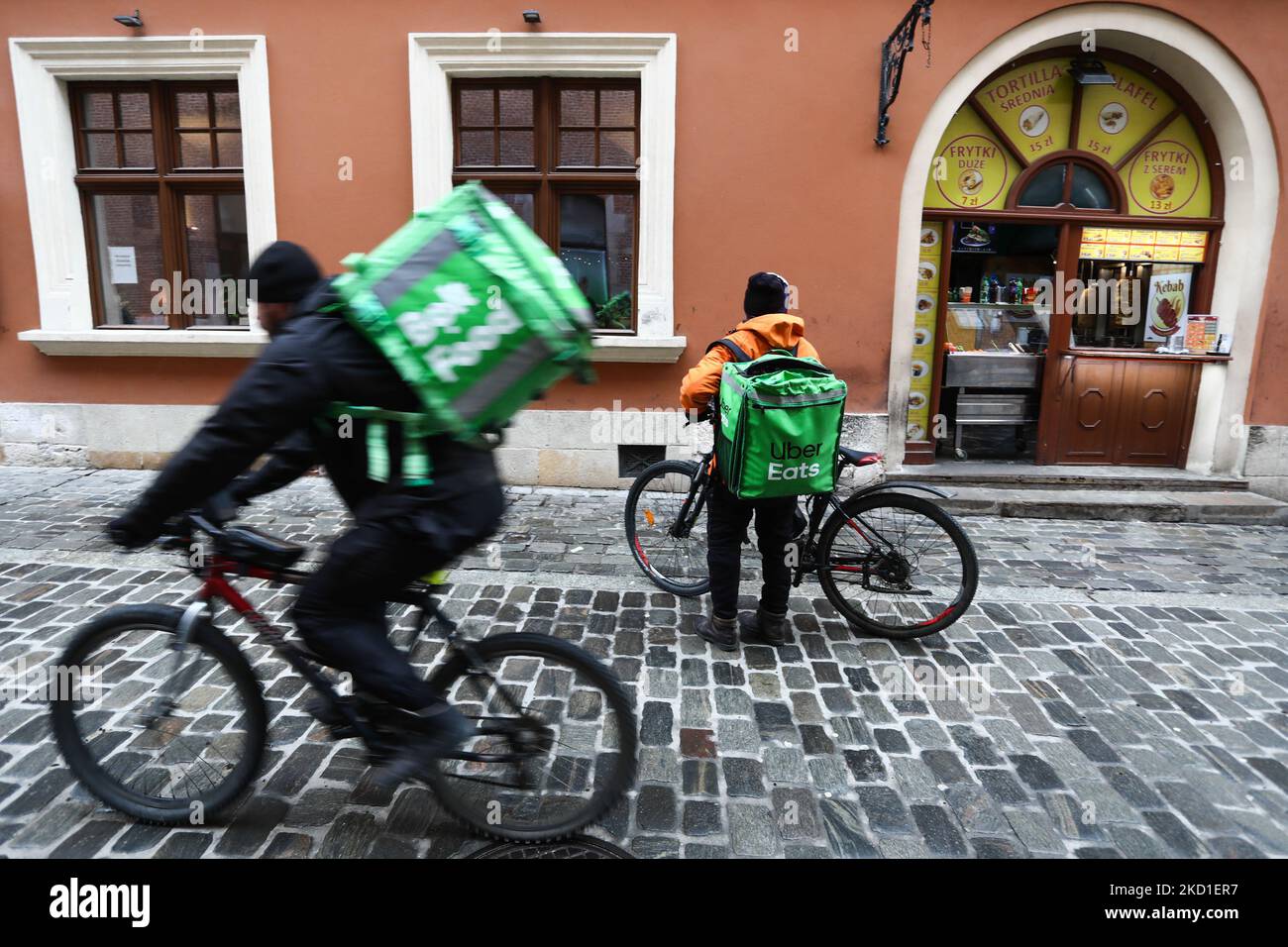 uber-eats-rappi-y-didi-food-bajan-comisiones-a-restaurantes-alto-nivel