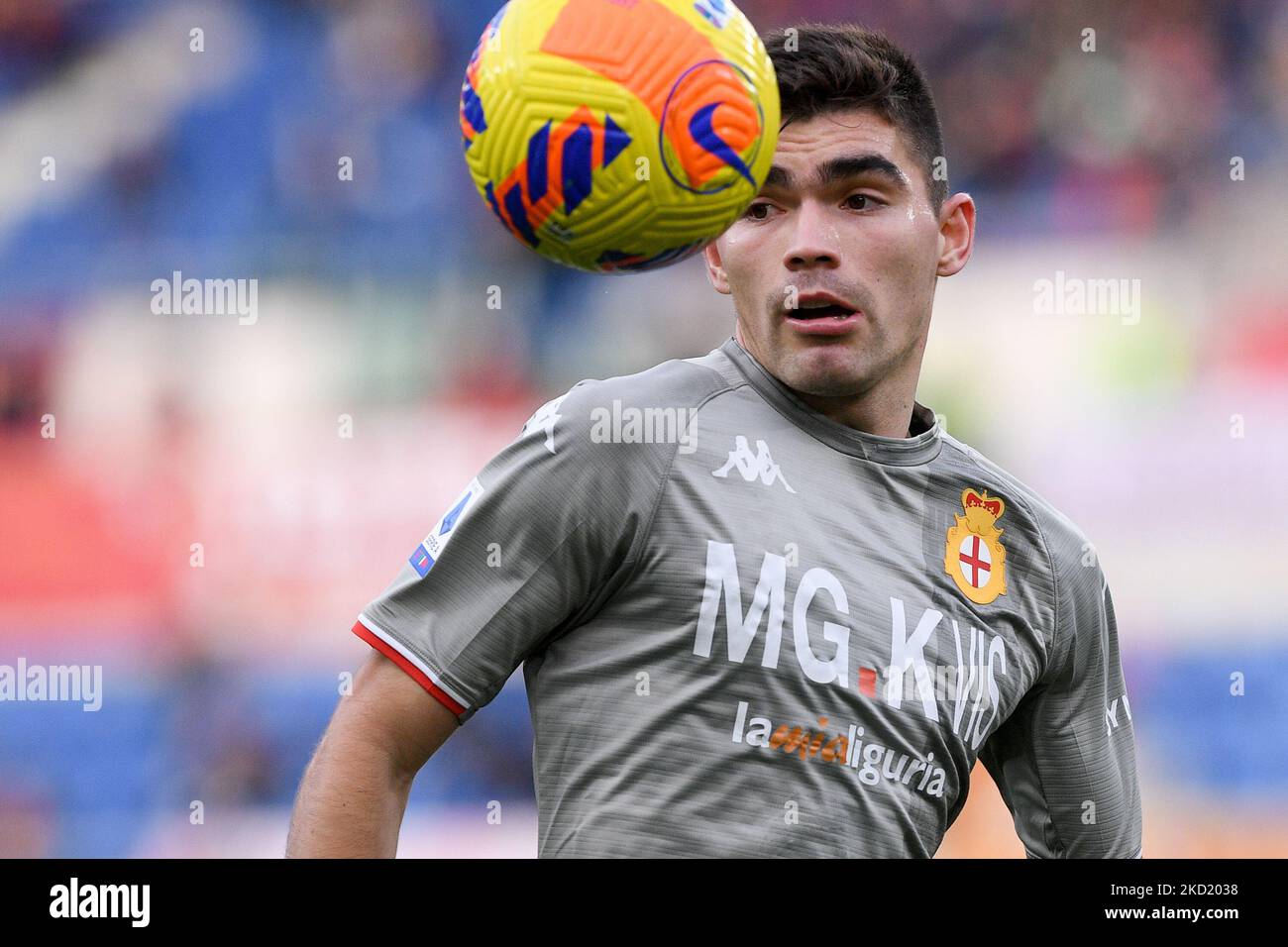 Johan Vasquez of Genoa CFC and Nicolò Zaniolo of AS Roma during football  Serie A Match at Stadio Olimpico, As Roma v Genoa on February 5, 2022 in  Rome, Italy. (Photo by