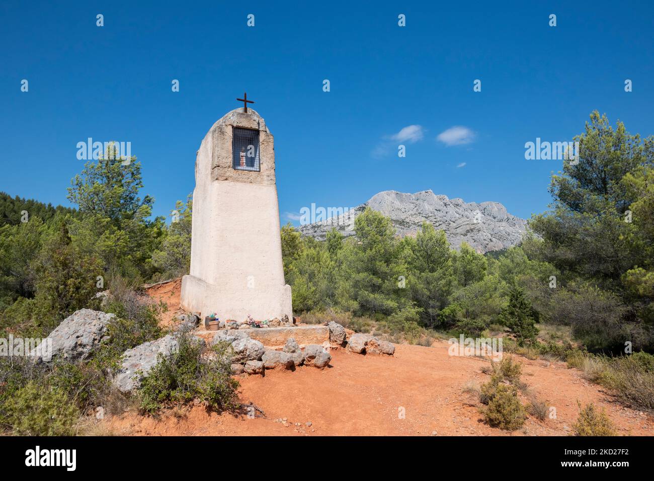 Oratory close to the famous and iconic Sainte Victoire Mountain, Bouches du Rhone, Provence, France, Europe Stock Photo