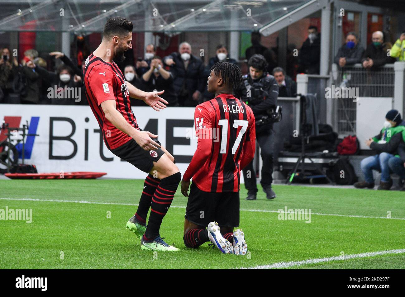 Milan vence Torino com gol de Giroud e respira após série negativa