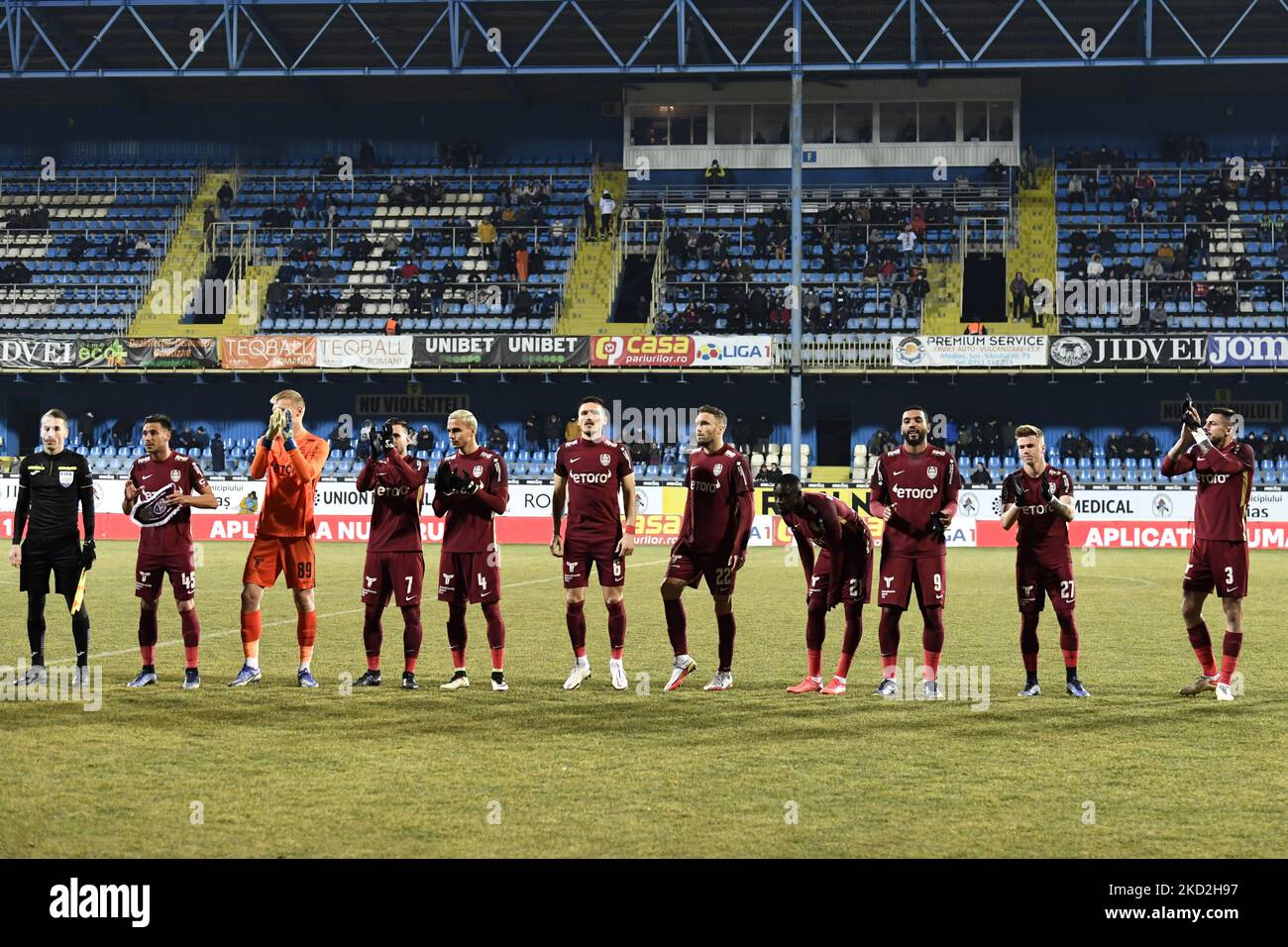 Players of CFR Cluj at the beginning of the game against Gaz Metan Medias, Romanian Liga 1, Medias, Romania, 12 February 2022 (Photo by Flaviu Buboi/NurPhoto) Stock Photo