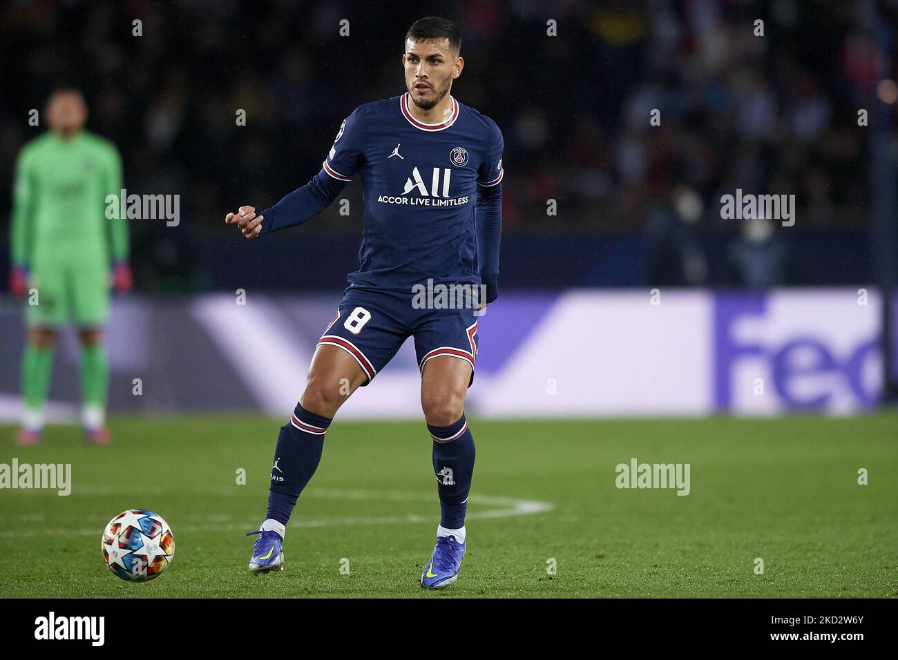 Leandro Paredes of PSG in acton during the UEFA Champions League Round Of Sixteen Leg One match between Paris Saint-Germain and Real Madrid at Parc des Princes on February 15, 2022 in Paris, France. (Photo by Jose Breton/Pics Action/NurPhoto) Stock Photo