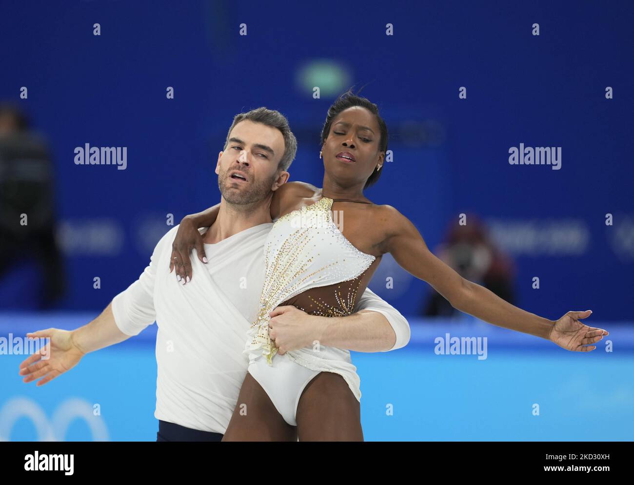 Vanessa James and Eric Radford from Canada at Figure Skating, Beijing 2022 Winter Olympic Games, Capital Indoor Stadium on February 18, 2022 in Beijing, China. (Photo by Ulrik Pedersen/NurPhoto) Stock Photo