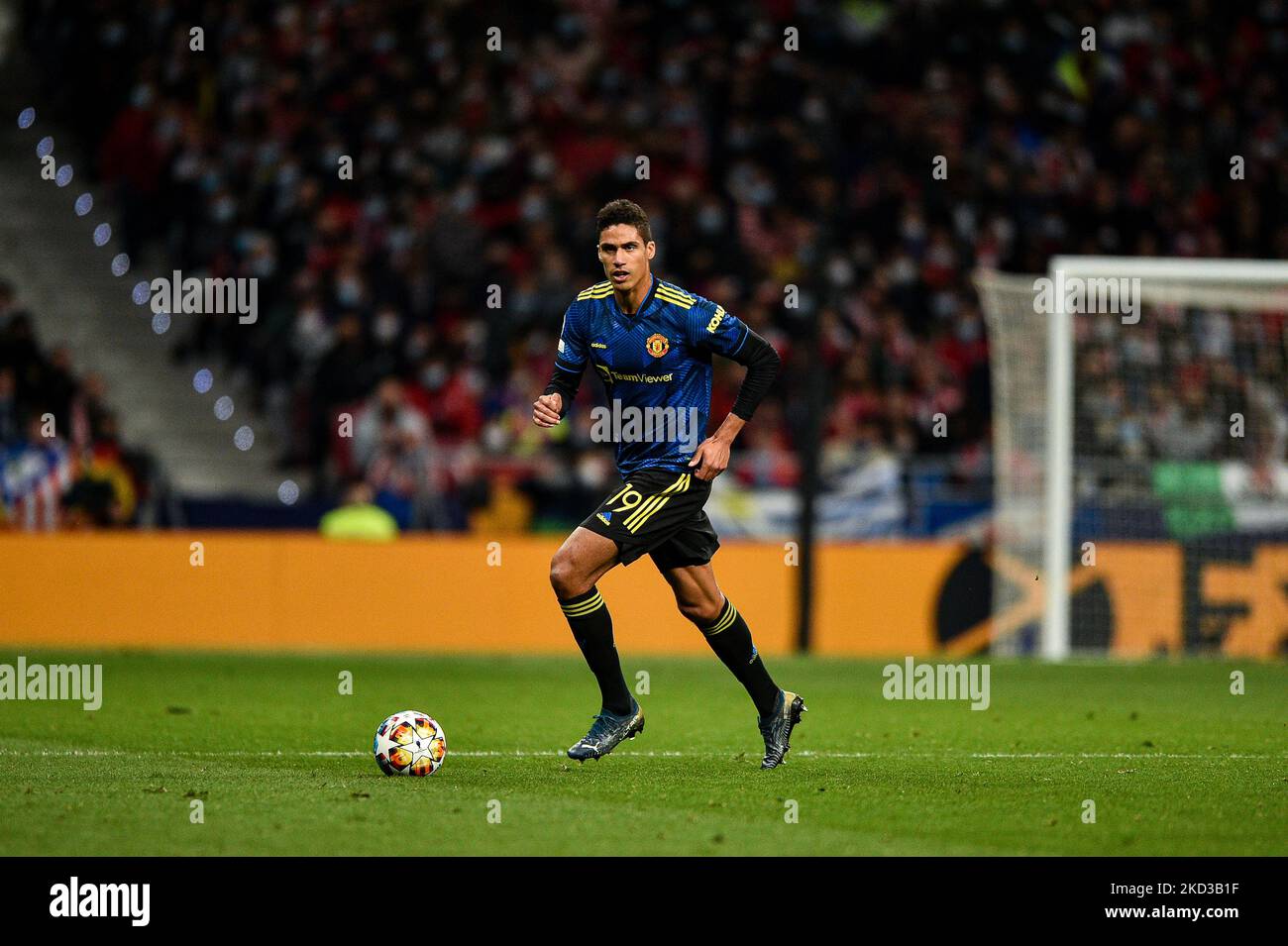 Raphael Varane during UEFA Champions League Round Of Sixteen First Leg One match between Atletico de Madrid and Manchester United at Wanda Metropolitano on February 23, 2022 in Madrid, Spain. (Photo by Rubén de la Fuente Pérez/NurPhoto) Stock Photo