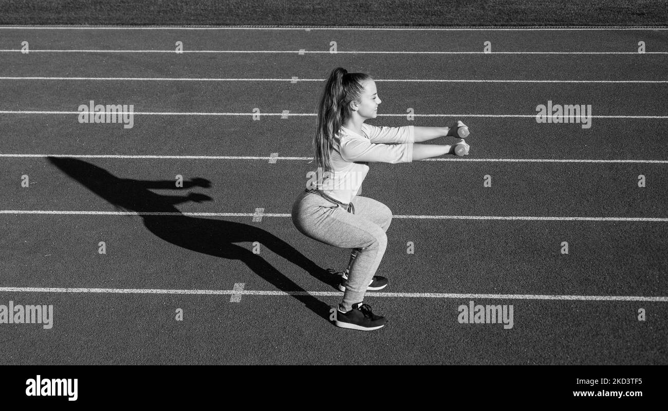 Tween kid girl training gymnastics hires stock photography and images