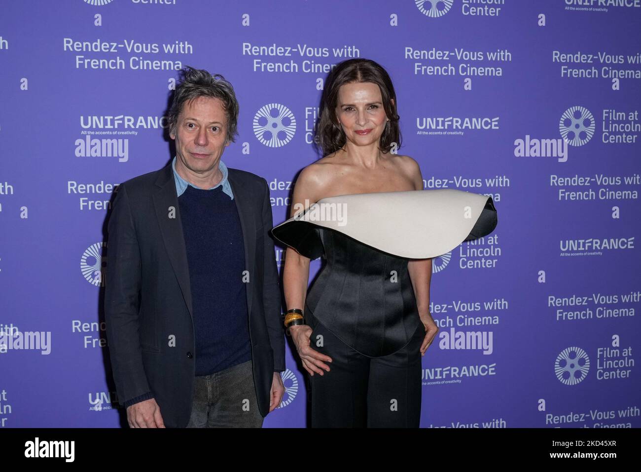 Mathieu Amalric (L) and Juliette Binoche attend Film at Lincoln Center's Rendez-Vous With French Cinema opening night screening of 'Fire' at Walter Reade Theater on March 03, 2022 in New York City. (Photo by John Nacion/NurPhoto) Stock Photo