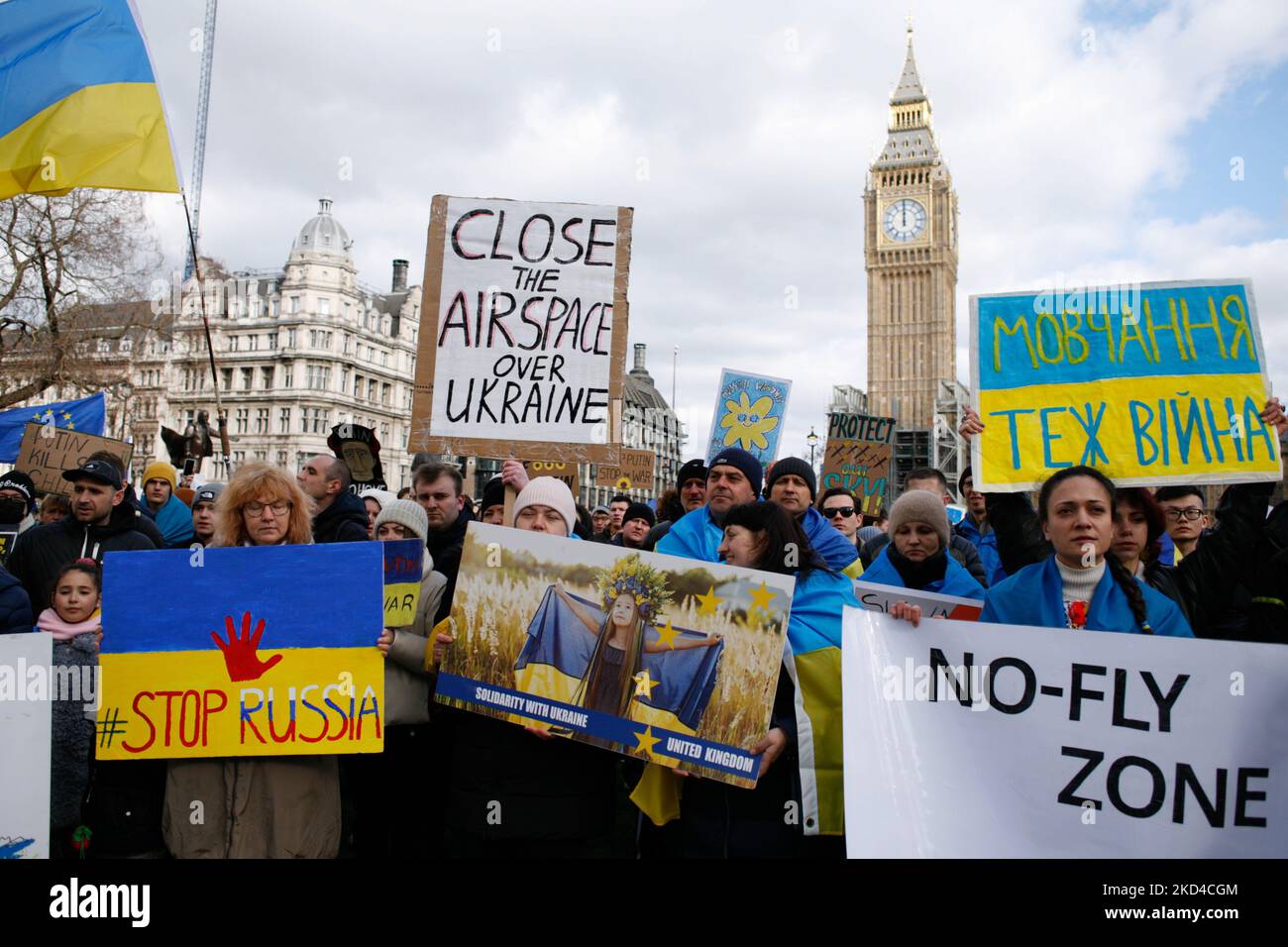 Pro-Ukraine activists protesting against the Russian invasion of the country demonstrate outside the Houses of Parliament in Parliament Square in London, England, on March 6, 2022. (Photo by David Cliff/NurPhoto) Stock Photo