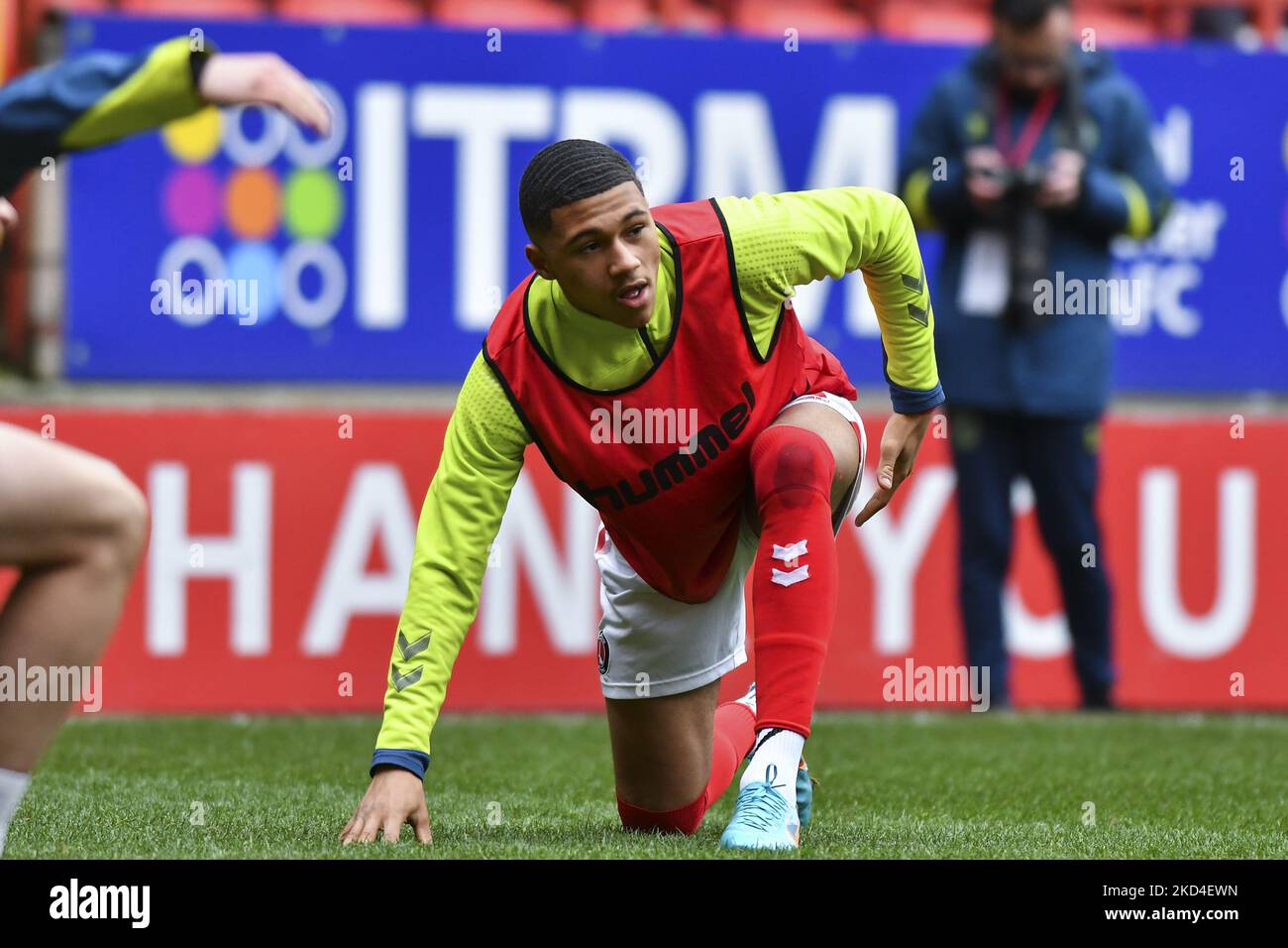 Mason Burstow of Charlton warming up before the Sky Bet League 1 match between Charlton Athletic and Sunderland at The Valley, London on Saturday 5th March 2022. (Photo by Ivan Yordanov/MI News/NurPhoto) Stock Photo