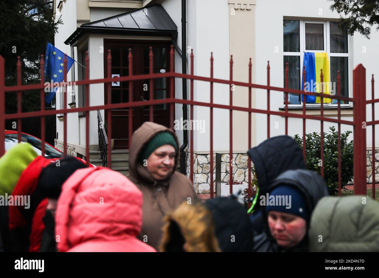 Queue Flag Ukraine refugees queue flag hi-res stock photography and images - Alamy