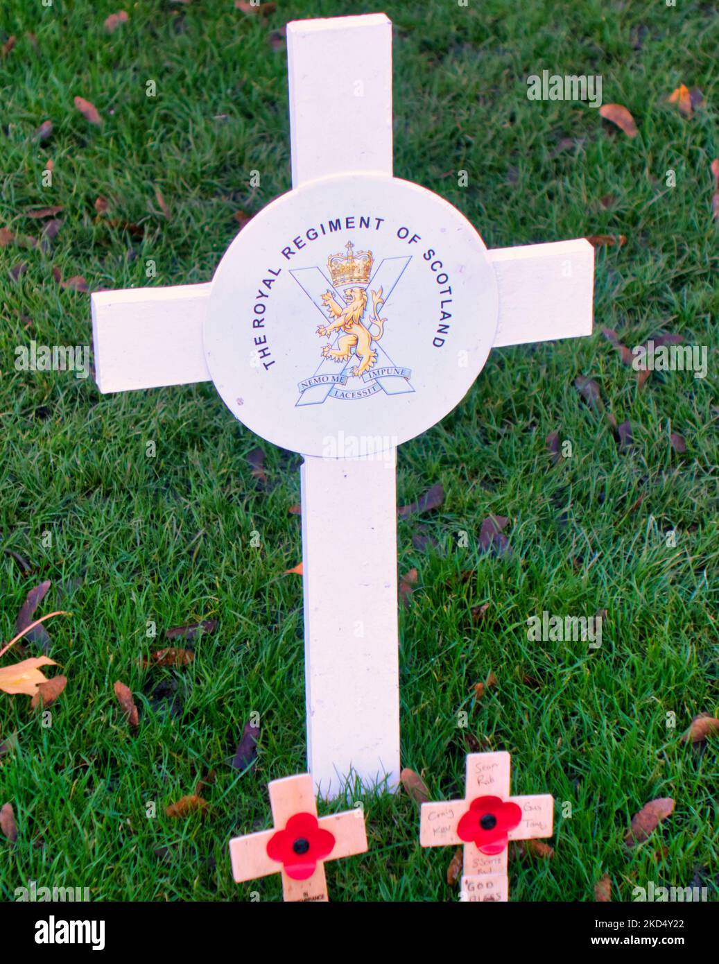 Glasgow, Scotland, UK 5th November, 2022.  Poppy Scotland on the style mile of Scottish shopping  that is Buchanan street  collecting and selling from their mobile shop while the garden of remembrance beside the cenotaph in George square has a stall and its van.. Credit Gerard Ferry/Alamy Live News Stock Photo