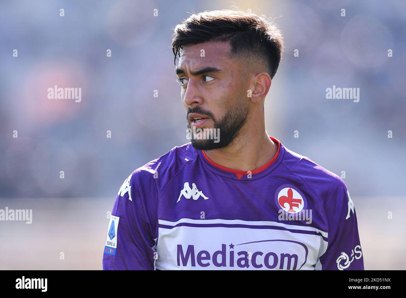 Nicolas Gonzalez (ACF Fiorentina) and Liberato Cacace (Empoli FC) during  the italian soccer Serie A match ACF Fiorentina vs Empoli FC on April 03,  2022 at the Artemio Franchi stadium in Florence