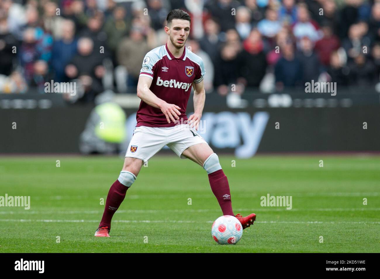 Declan Rice of West Ham controls the ball during the Premier League ...