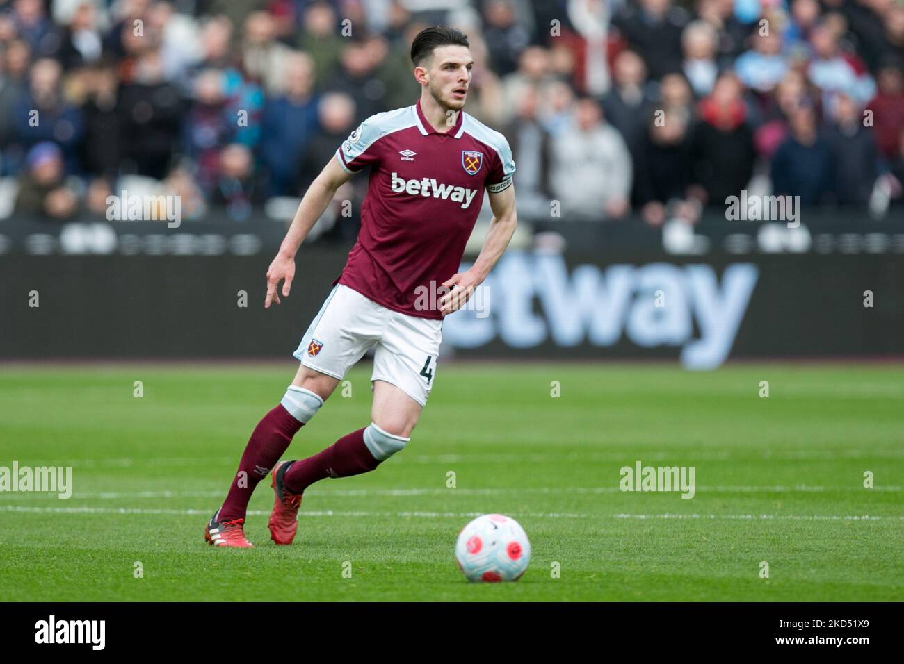 Declan Rice of West Ham controls the ball during the Premier League ...