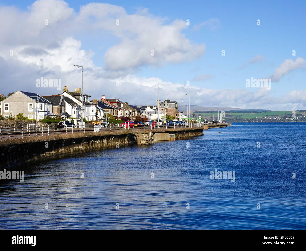 Alexandra Parade, the drive along the waterfront, and buildings
