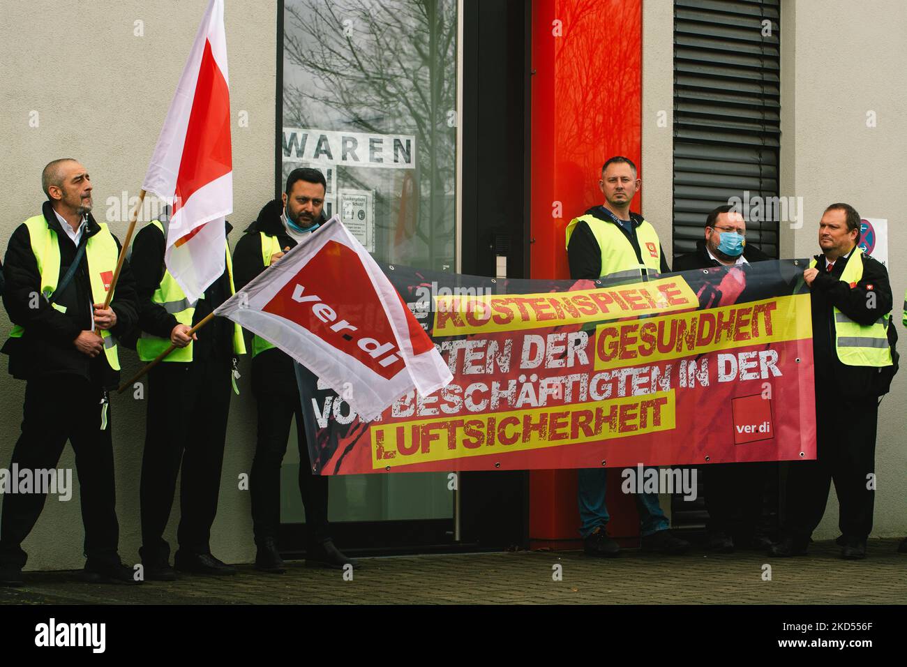 about 100 security staffs take part in protest and demand better working condition and increase wages at Office of the Federal Ministry of the Interior in Bonn, Germany on March 14, 2022 (Photo by Ying Tang/NurPhoto) Stock Photo