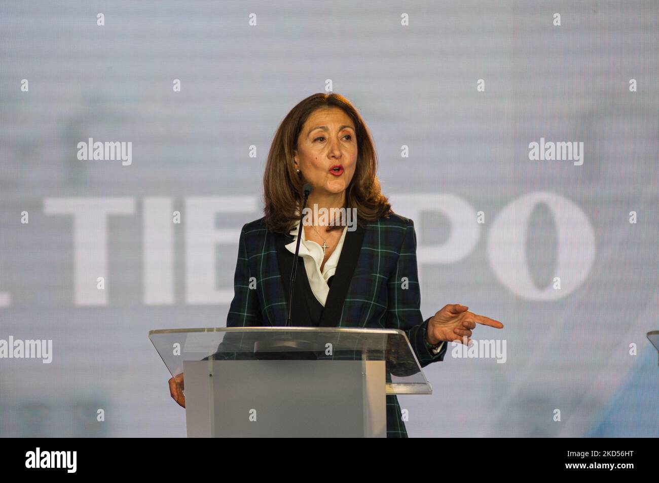 French-Colombian center presidential candidate Ingrid Betancourt speaks during the first debate after the preliminary elections in Bogota, Colombia, on March 14, 2022. Petro, from the leftist coalition 'Pacto Historico' won the most votes during the preliminary consultation during the congressional elections. (Photo by Sebastian Barros/NurPhoto) Stock Photo