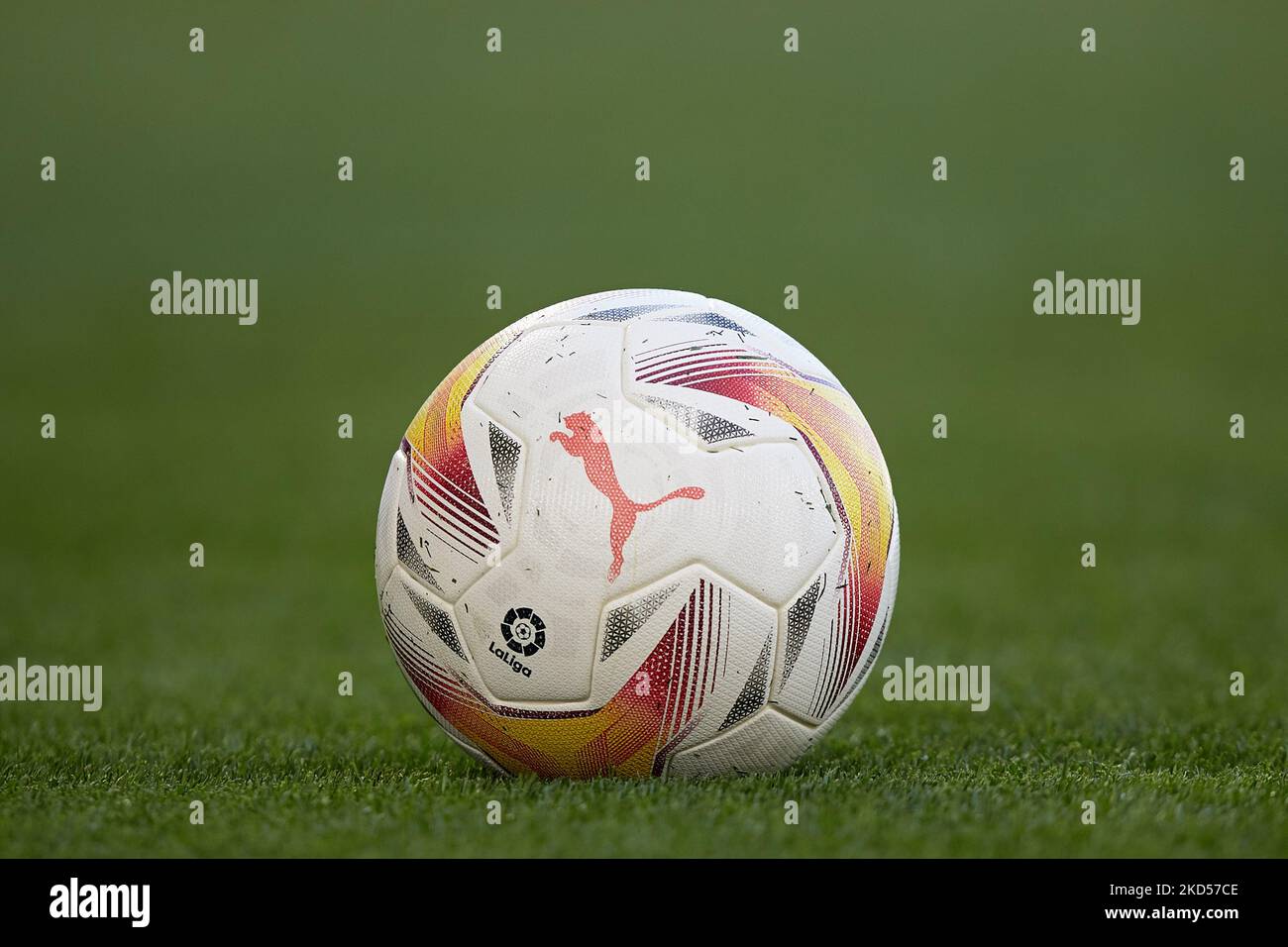 Official ball liga santander hi-res stock photography and images - Alamy