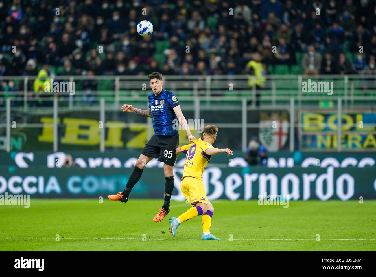 Alessandro Bastoni (FC Inter) during the Italian championship Serie A football match between FC Internazionale and ACF Fiorentina on March 19, 2022 at Giuseppe Meazza stadium in Milan. (Photo by Luca Rossini/NurPhoto) Stock Photo