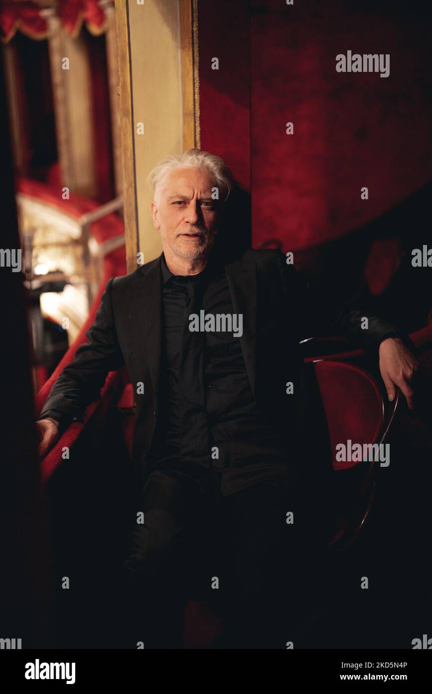 Thomas Ragno Portraits of the actor Tommaso Ragno before the theatrical performance ...