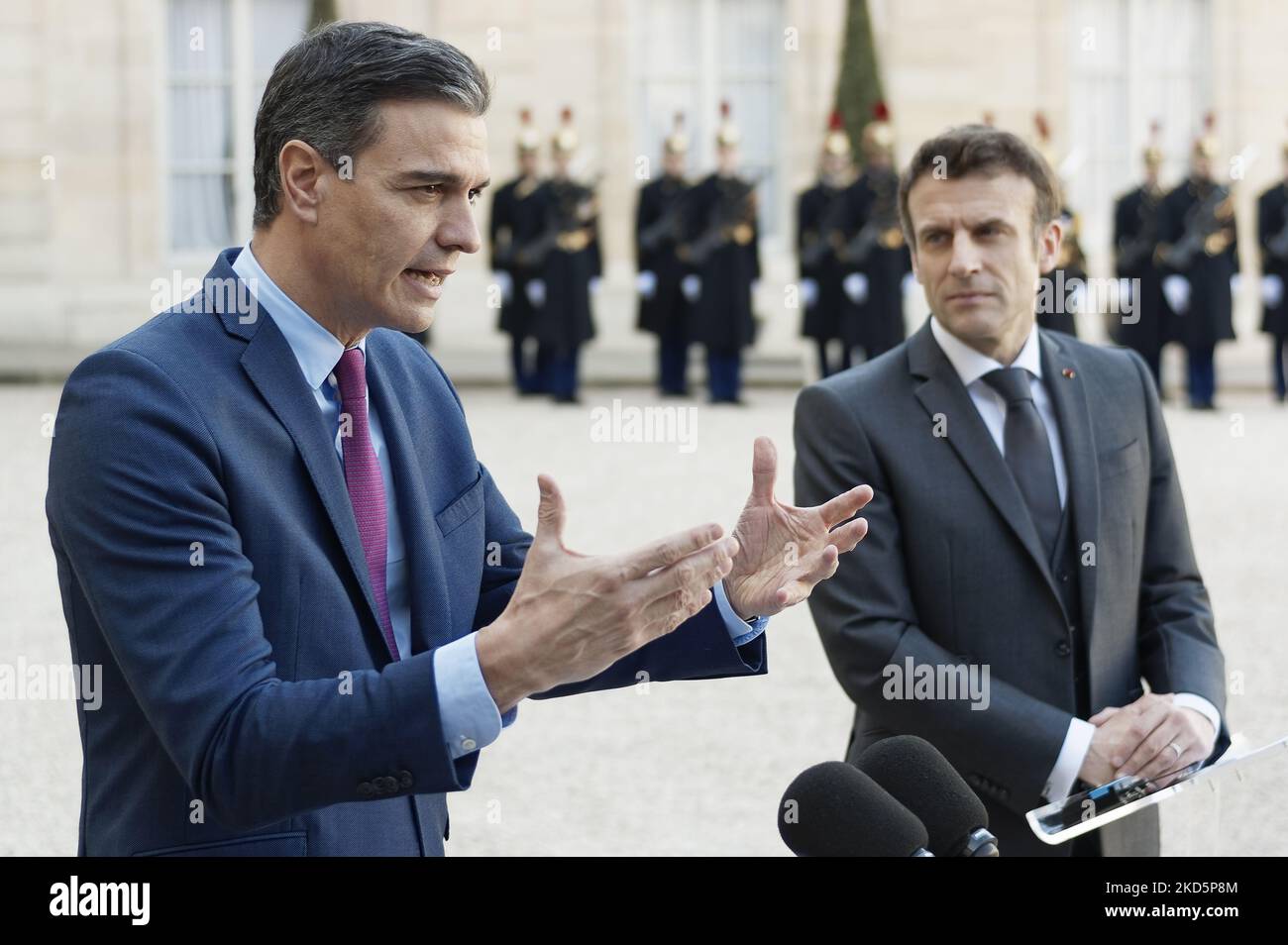french-president-macron-welcomes-spanish-president-pedro-sanchez-for-a