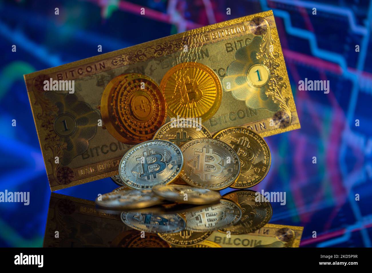 Coinmarket hi-res stock photography and images - Alamy