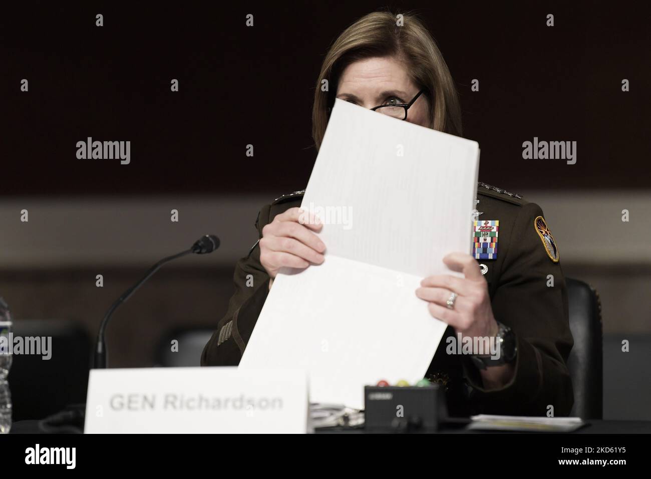 Laura richardson hi-res stock photography and images - Alamy