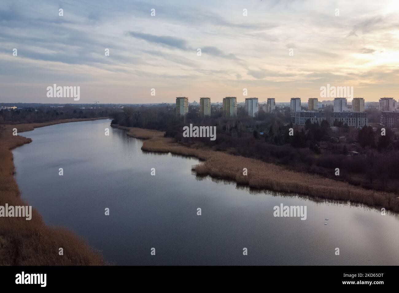 A drone view of Czerniakowskie Lake and residential neighbourhood in the background, in Warsaw, Poland on January 12, 2020 (Photo by Mateusz Wlodarczyk/NurPhoto) Stock Photo