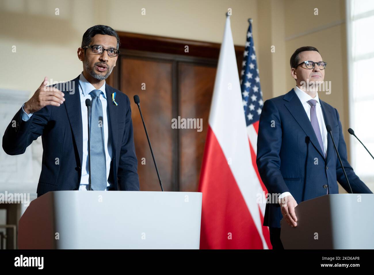 CEO of Alphabet and Google Sundar Pichai and Polish Prime Minister Mateusz Morawiecki joint press conference at the Chancellery in Warsaw, Poland on March 29, 2022 (Photo by Mateusz Wlodarczyk/NurPhoto) Stock Photo