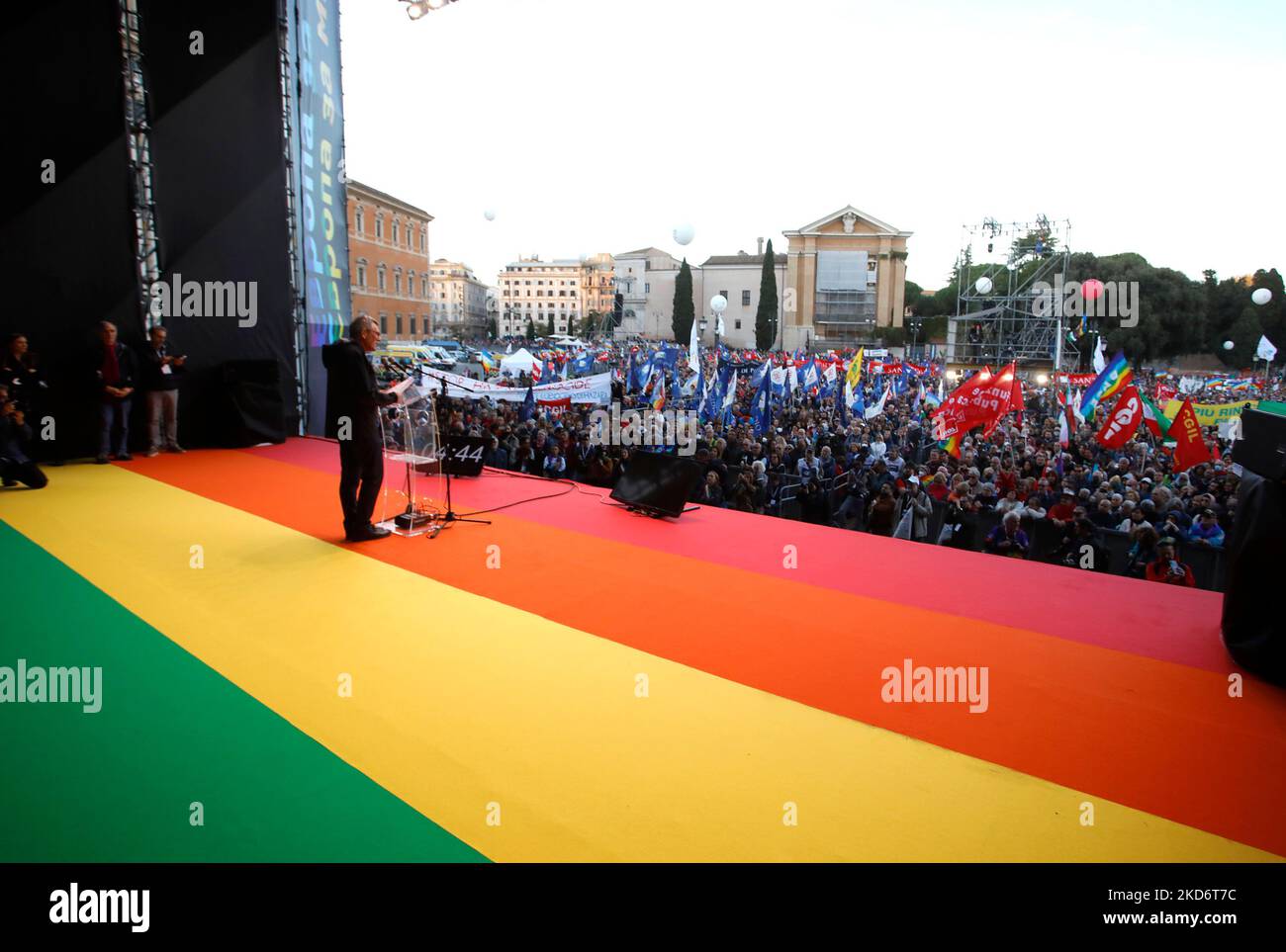 Rome, Italy. 05th Nov, 2022. Rome, Demonstration for Peace and the ceasefire immediately in Ukraine, for the negotiation and dismantling of nuclear arsenals Pictured: Maurizio Landini Credit: Independent Photo Agency/Alamy Live News Stock Photo
