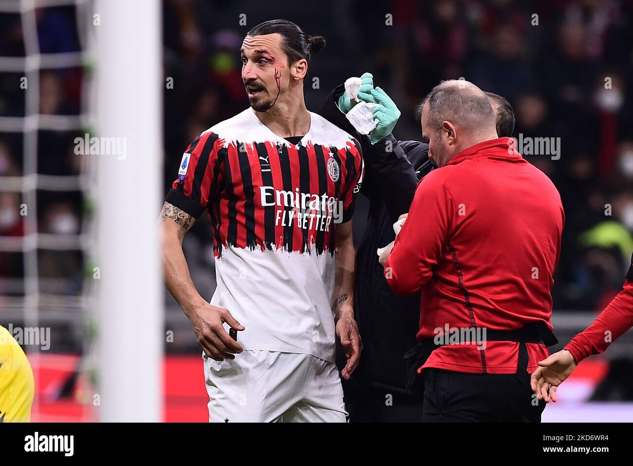 Bloody Zlatan Ibrahimovic of A.C. Milan during the Italian Serie A soccer match between A.C. Milan vs Bologna F.C. at the San Siro Stadium in Milan, Italy on 4 April 2022. (Photo by Michele Maraviglia/NurPhoto) Stock Photo