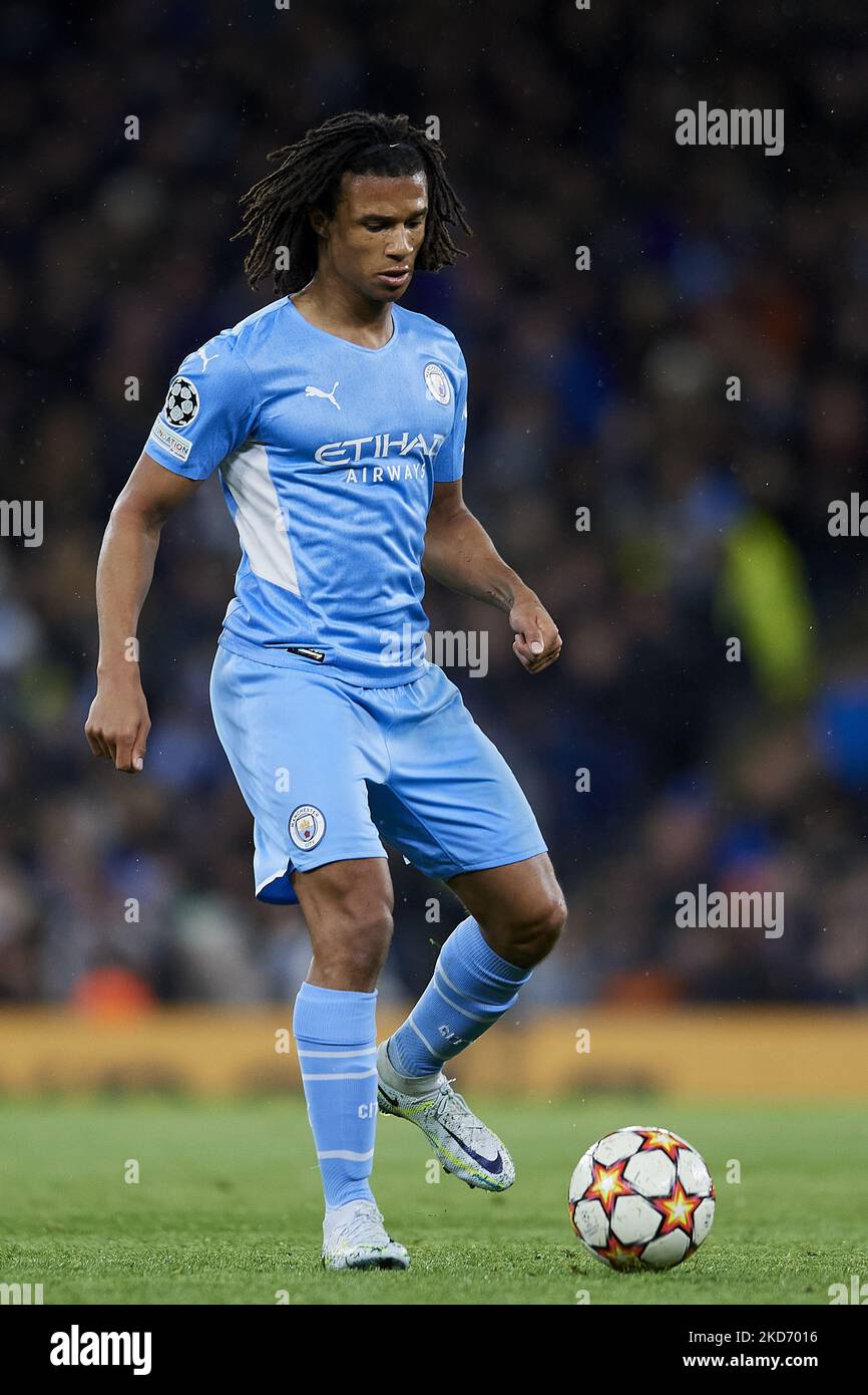 Nathan Ake of Manchester City during the UEFA Champions League Quarter Final Leg One match between Manchester City and Atlético Madrid at City of Manchester Stadium on April 5, 2022 in Manchester, United Kingdom. (Photo by Jose Breton/Pics Action/NurPhoto) Stock Photo